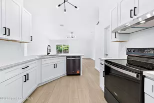 711 Avalon St SE, Palm Bay, FL 32909 - Photo 6