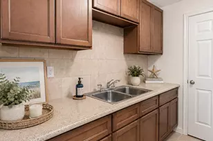 1440 Parkway Dr, Melbourne, FL 32935 - Photo 12