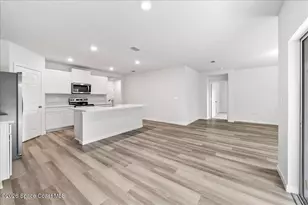 566 Rembrandt St SE, Palm Bay, FL 32909 - Photo 14