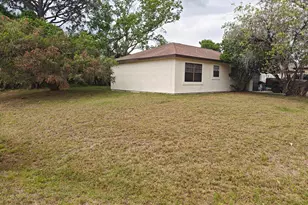 410 Fernandina St NW, Palm Bay, FL 32907 - Photo 2