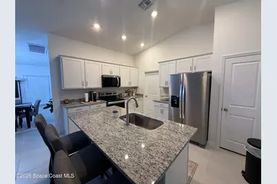 518 Santo Domingo Avenue SW, Palm Bay, FL 32908 - Photo 4