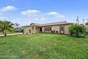 775 Poinsetta Dr, Satellite Beach, FL 32937 - Photo 6