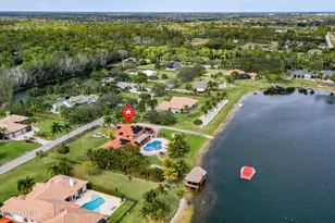 5660 Lago Del Sol Dr, Lake Worth, FL 33467 - Photo 4
