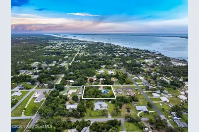 3955 Fooshe Avenue, Sebastian, FL 32976 - Photo 10