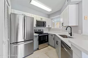 1841 Island Club Dr, Indialantic, FL 32903 - Photo 6