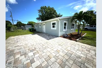 230 Crown Boulevard, Melbourne, FL 32901 - Photo 2