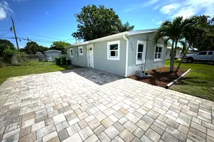 230 Crown Blvd, Melbourne, FL 32901 - Photo 2