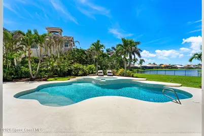 242 Flanders Drive, Indialantic, FL 32903 - Photo 4