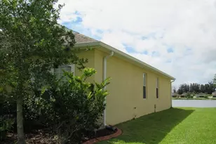 1741 Bridgeport Cir, Rockledge, FL 32955 - Photo 4