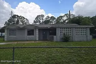 1062 N Libby Ct, Daytona Beach, FL 32117 - Photo 1