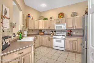 394 Carmel Dr, Melbourne, FL 32940 - Photo 20