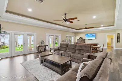 949 N Indian River Drive, Cocoa, FL 32922 - Photo 10