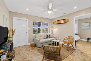 1672 Pineapple Ave, Melbourne, FL 32935 - Photo 2