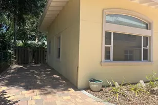 1613 N Indian River Dr, Cocoa, FL 32922 - Photo 50