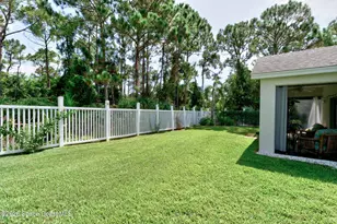 250 Briarcliff Cir, Sebastian, FL 32958 - Photo 34