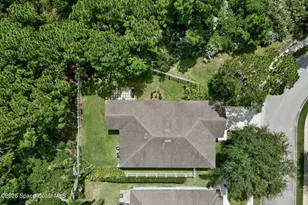250 Briarcliff Cir, Sebastian, FL 32958 - Photo 38