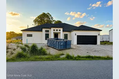 390 Tamarind Circle NW, Palm Bay, FL 32907 - Photo 1