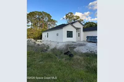 364 Tamarind Circle NW, Palm Bay, FL 32907 - Photo 2