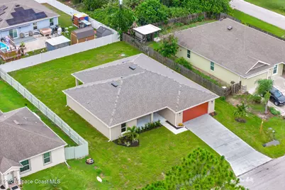 914 Aurelia Avenue SE, Palm Bay, FL 32909 - Photo 2