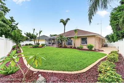 2622 Canary Isles Drive, Melbourne, FL 32901 - Photo 38