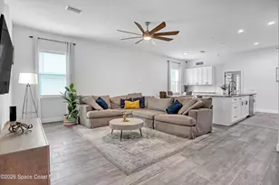 910 Windmill St SE, Palm Bay, FL 32909 - Photo 10