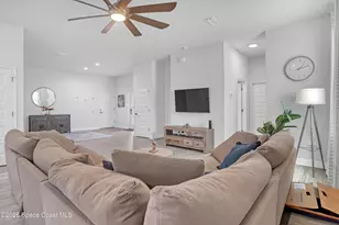 910 Windmill St SE, Palm Bay, FL 32909 - Photo 12