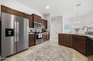675 Kempten St NW, Palm Bay, FL 32907 - Photo 8