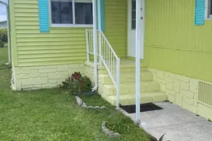 570 Marnie Cir, West Melbourne, FL 32904 - Photo 2