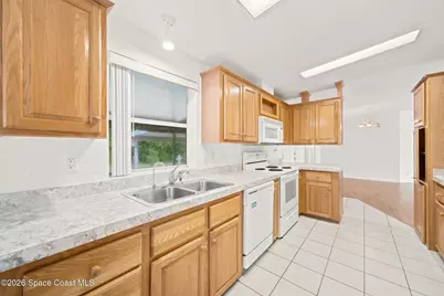 322 Scenic Drive, Cocoa, FL 32926 - Photo 10