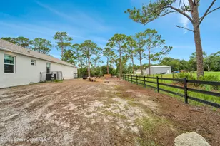 8025 SE Babcock Street SE, Grant-Valkaria, FL 32909 - Photo 46