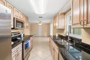 2405 Lisa Ln, Melbourne, FL 32935 - Photo 16