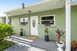 2405 Lisa Ln, Melbourne, FL 32935 - Photo 10