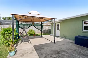 2405 Lisa Ln, Melbourne, FL 32935 - Photo 28