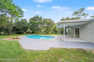2550 Corey Ave, Melbourne, FL 32904 - Photo 20