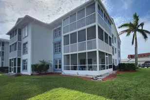 640 S Brevard Ave, Cocoa Beach, FL 32931 - Photo 2