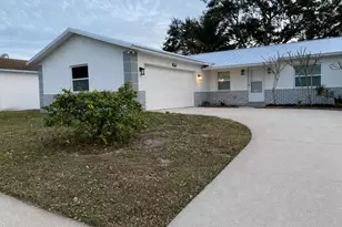 2921 College View Dr, Melbourne, FL 32935 - Photo 2
