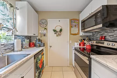 898 Brow Court NE, Palm Bay, FL 32905 - Photo 18