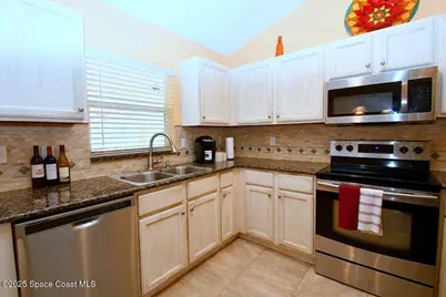 1388 Hill Avenue, Melbourne, FL 32940 - Photo 16