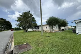 600 N Dolphin Cir, Barefoot Bay, FL 32976 - Photo 8