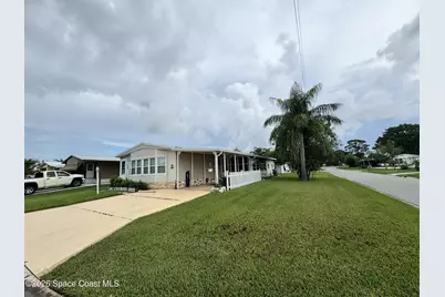 600 N Dolphin Circle, Barefoot Bay, FL 32976 - Photo 4