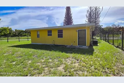 3788 W Railroad Avenue, Cocoa, FL 32926 - Photo 2