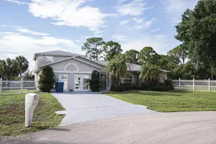 1450 Dowd Ct SE, Palm Bay, FL 32909 - Photo 4