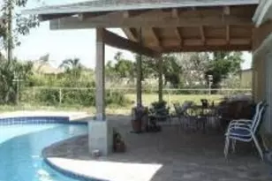 2105 Todd Ln, Indialantic, FL 32903 - Photo 4