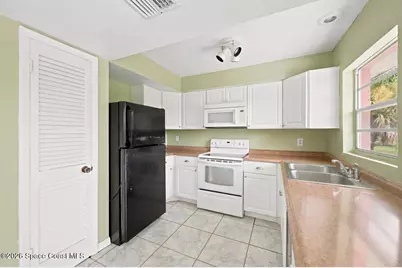 915 Burn Drive NE, Palm Bay, FL 32905 - Photo 8