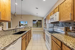 4865 Revenna Ct W, Melbourne, FL 32904 - Photo 10