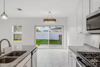 13677 Harlowton Avenue, Jacksonville, FL 32256 - Photo 8