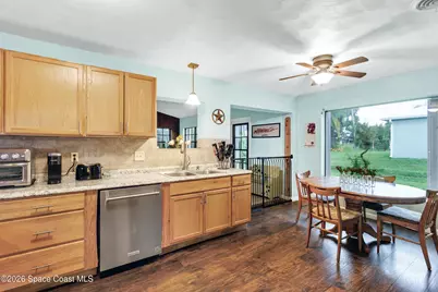 1275 27th Avenue, Vero Beach, FL 32960 - Photo 10