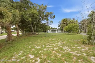 2267 Robinhood Dr, Melbourne, FL 32935 - Photo 4