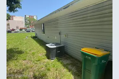 2009 Hallwood Place, Melbourne, FL 32901 - Photo 2