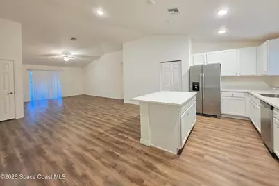 927 Tacaro Avenue SE, Palm Bay, FL 32909 - Photo 6